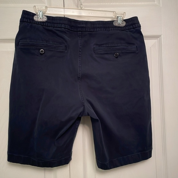 Abercrombie & Fitch Stretch Elastic Waist Shorts with Drawstrings Five Pockets - Picture 3 of 11
